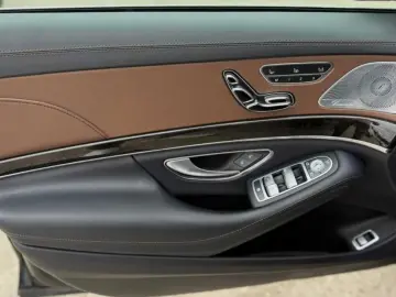 Mercedes-Benz S
