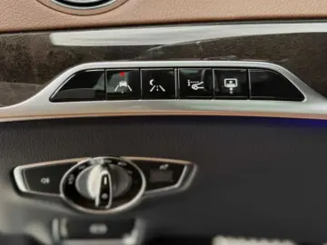 Mercedes-Benz S