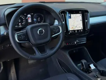 Volvo Xc-40