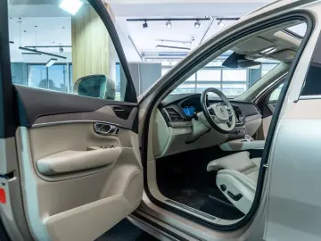 Volvo Xc-90