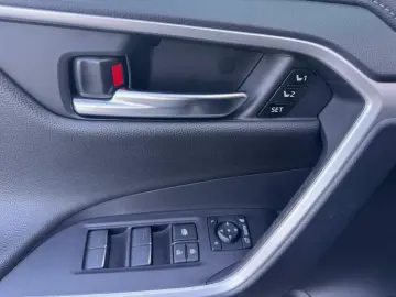 Toyota Rav-4