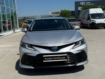 Toyota Camry Business 2.5 HYBRID 218 Cp