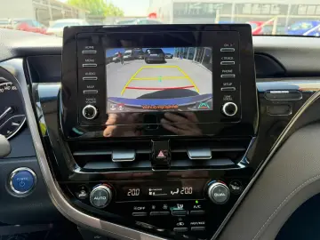Toyota Camry Business 2.5 HYBRID 218 Cp
