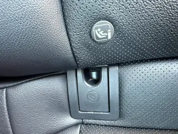 Toyota Camry Business 2.5 HYBRID 218 Cp