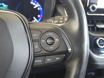 TOYOTA COROLLA 1.8 Hybrid Dynamic