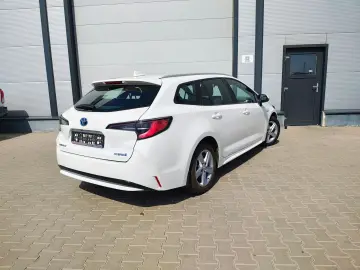Toyota Corolla 1.8 Hybrid Business