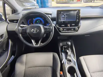 Toyota Corolla 1.8 Hybrid Business