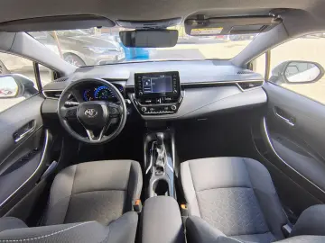 Toyota Corolla 1.8 Hybrid Business