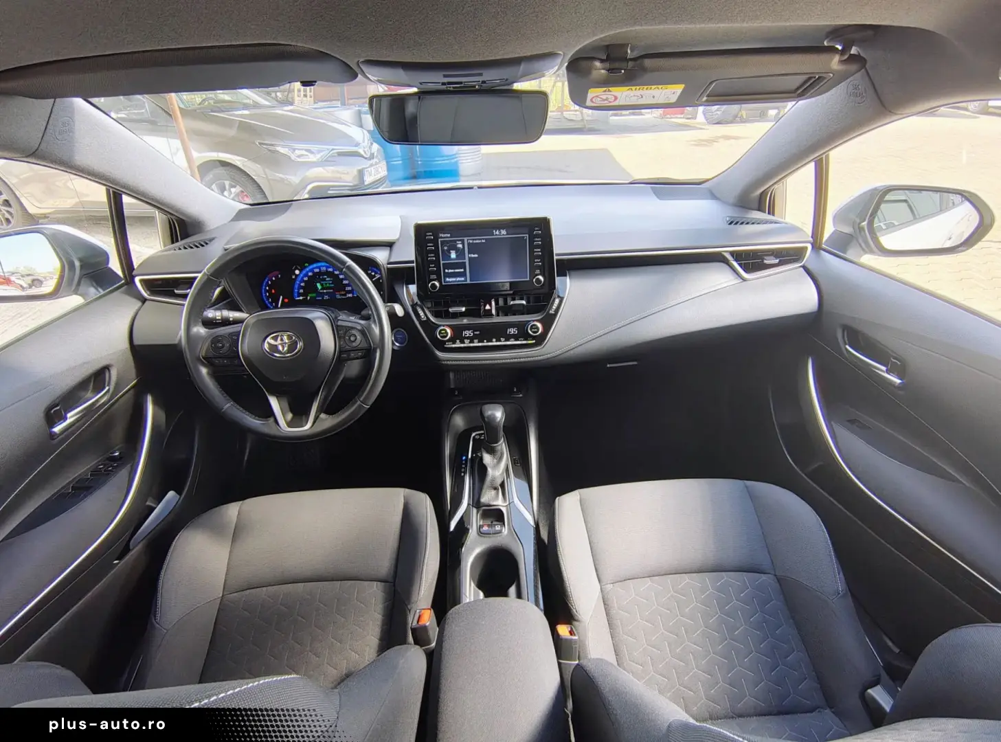 Toyota Corolla 1.8 Hybrid Business