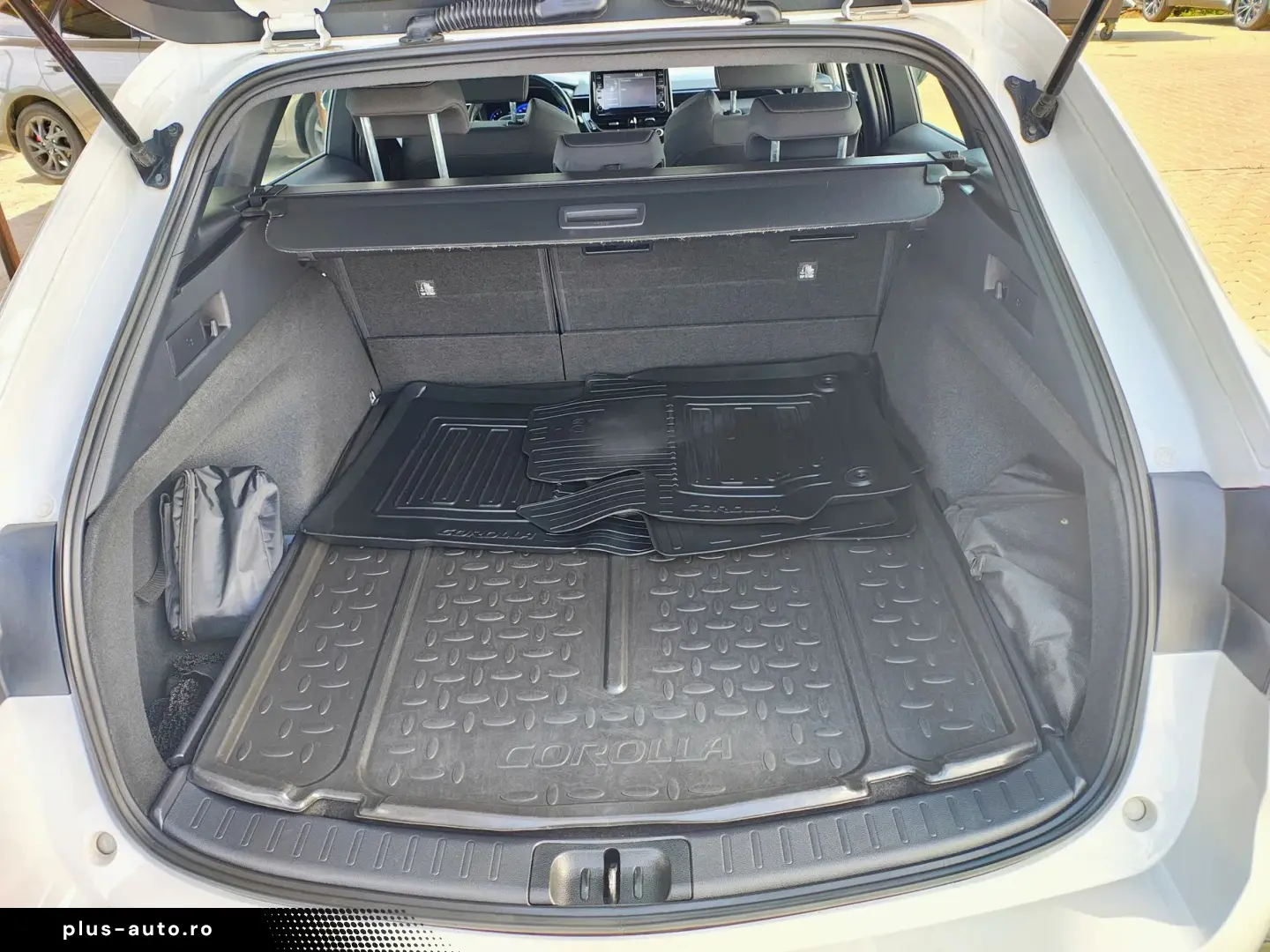 Toyota Corolla 1.8 Hybrid Business