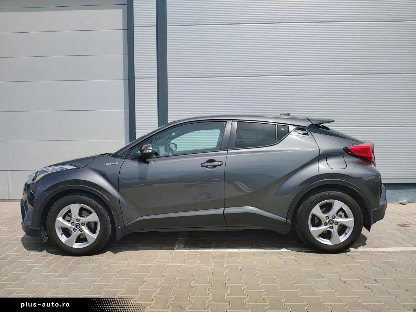 Toyota C-HR 1.8 Hybrid CVT