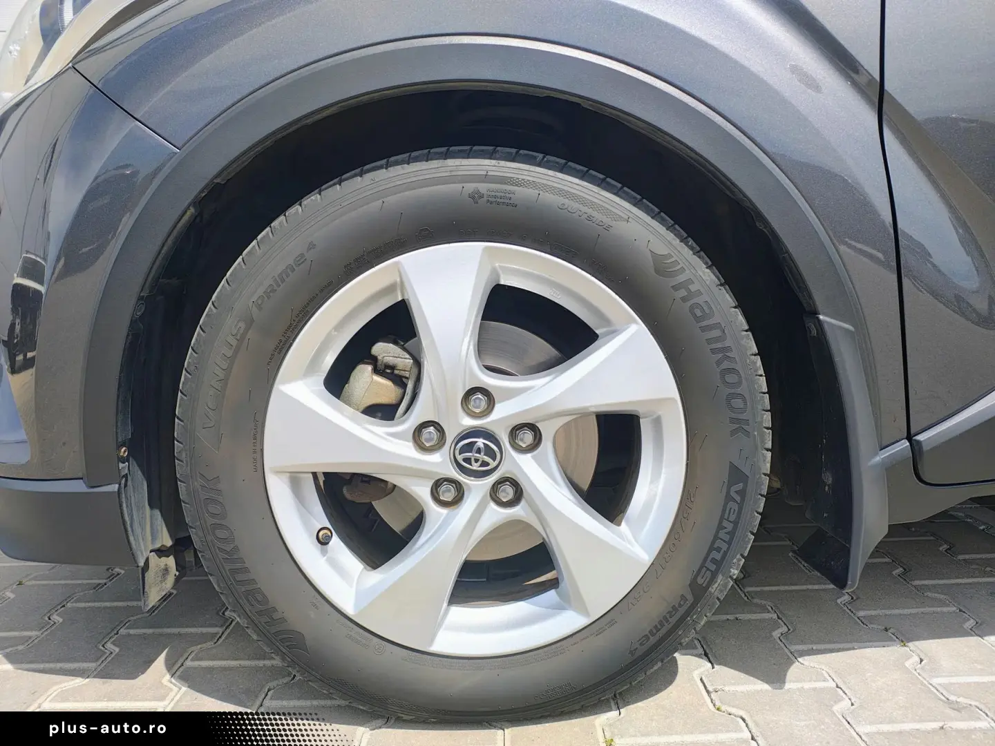 Toyota C-HR 1.8 Hybrid CVT