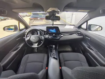 Toyota C-HR 1.8 Hybrid CVT