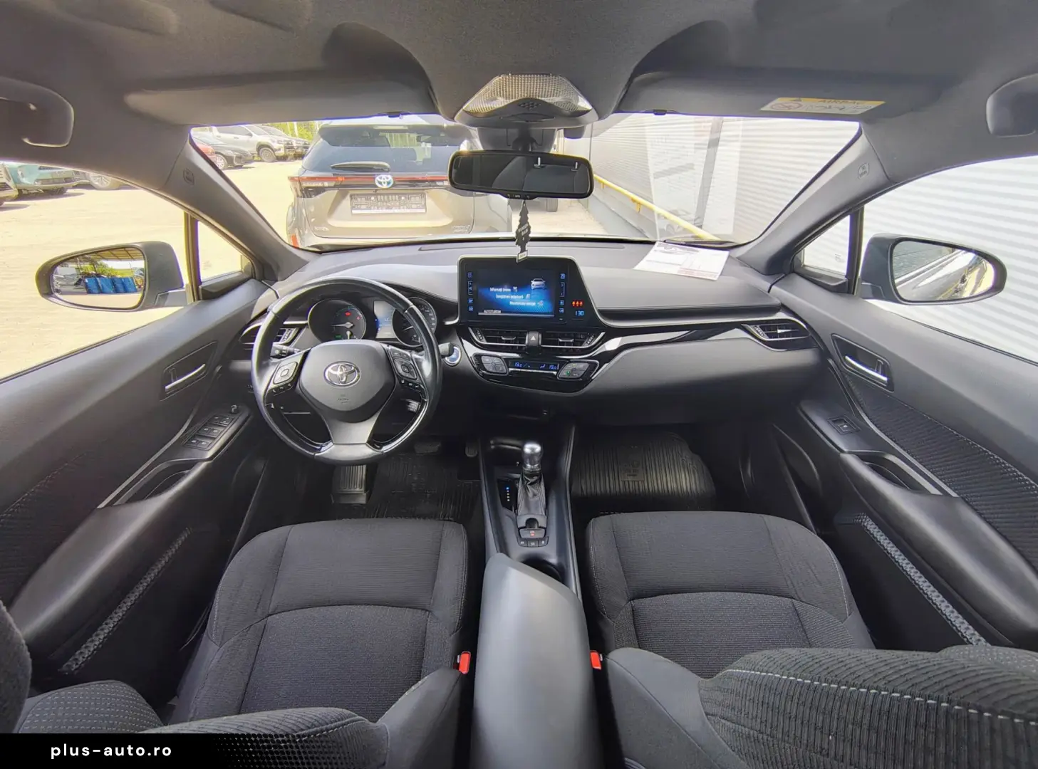 Toyota C-HR 1.8 Hybrid CVT