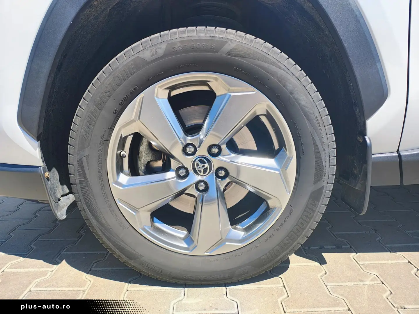 Toyota RAV-4 2.5 VVT-iE 4x4 Luxury Hybrid