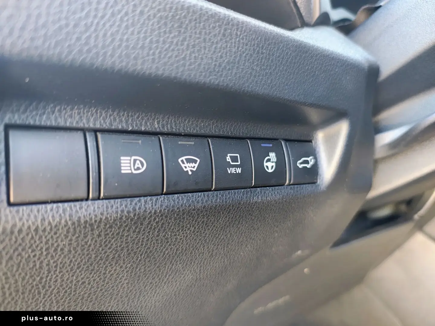 Toyota RAV-4 2.5 VVT-iE 4x4 Luxury Hybrid