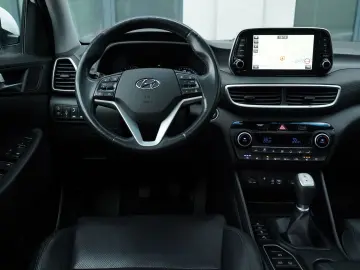 Hyundai Tucson blue 2.0 CRDi 4WD Premium