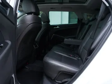 Hyundai Tucson blue 2.0 CRDi 4WD Premium