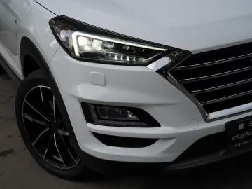 Hyundai Tucson blue 2.0 CRDi 4WD Premium