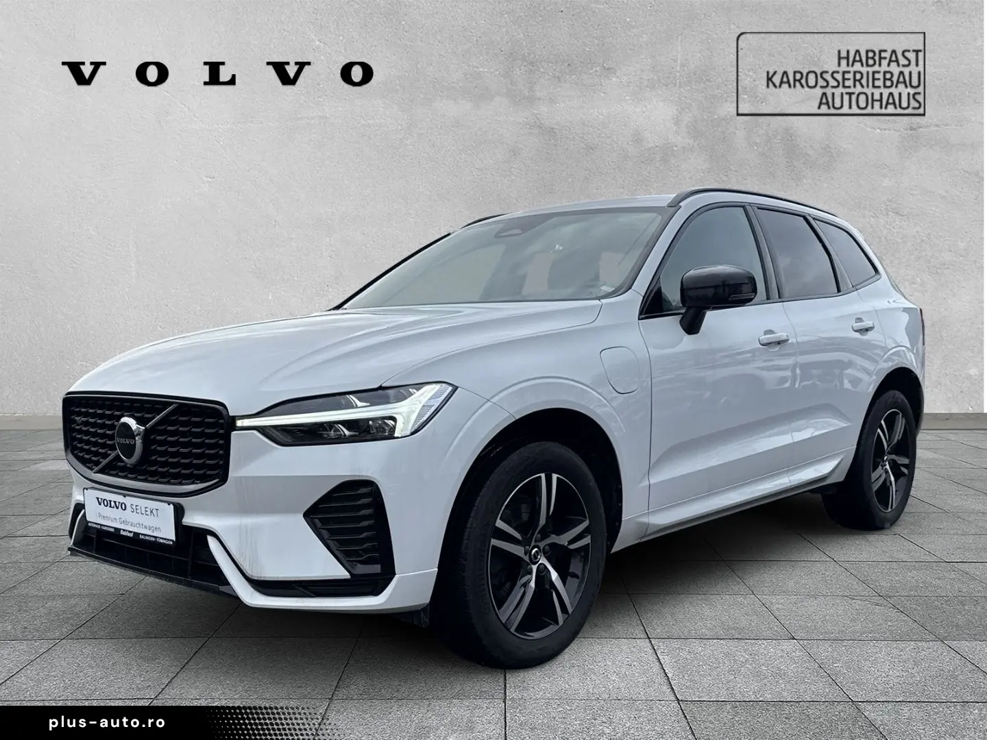 VOLVO XC60 R Design Plug-In Hybrid AWD AHK Digitales C