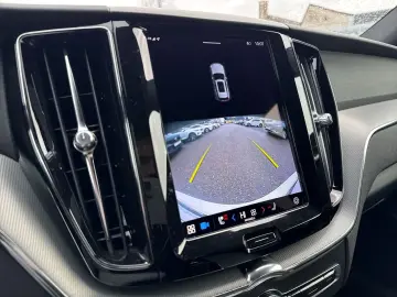 VOLVO XC60 R Design Plug-In Hybrid AWD AHK Digitales C