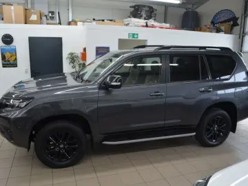 TOYOTA Land Cruiser 2.8 D-4D Automatic