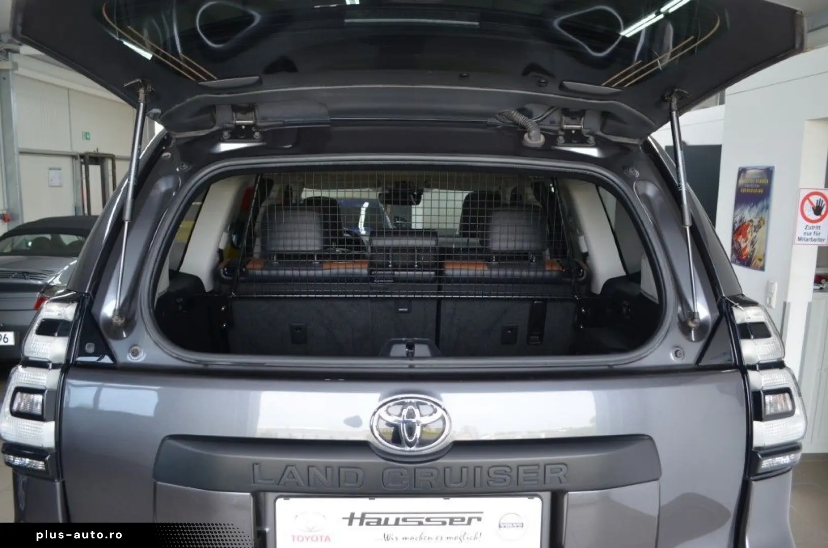 TOYOTA Land Cruiser 2.8 D-4D Automatic