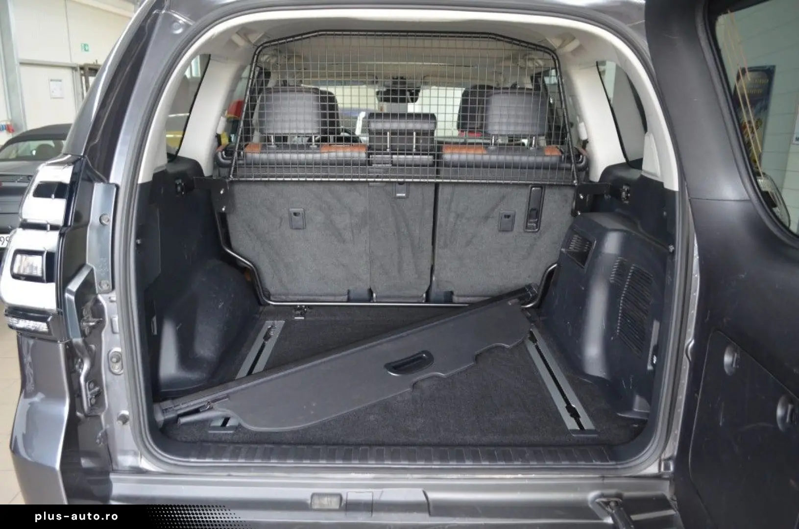 TOYOTA Land Cruiser 2.8 D-4D Automatic
