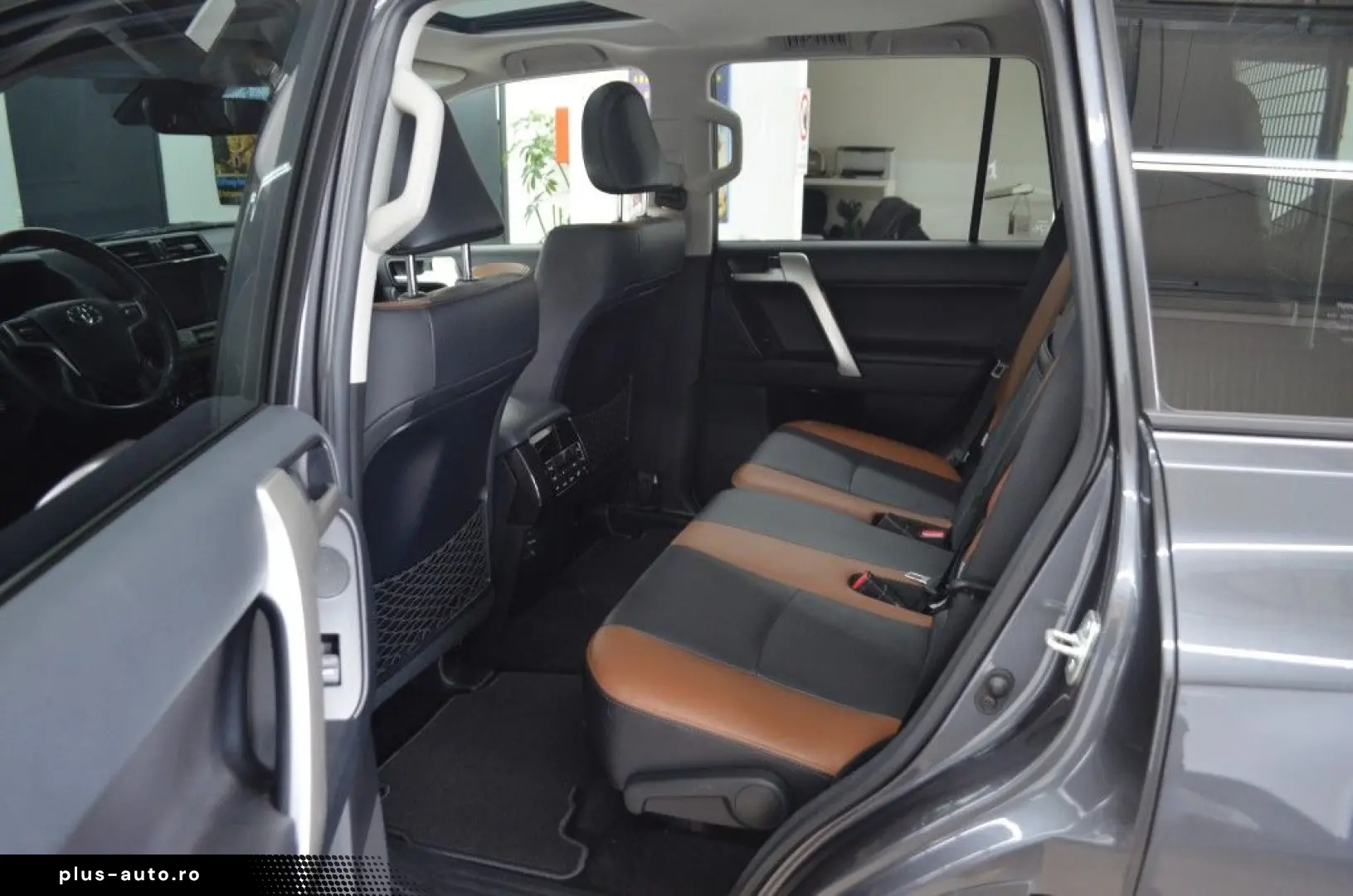 TOYOTA Land Cruiser 2.8 D-4D Automatic