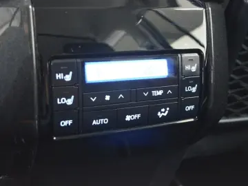 TOYOTA Land Cruiser 2.8 D-4D Automatic