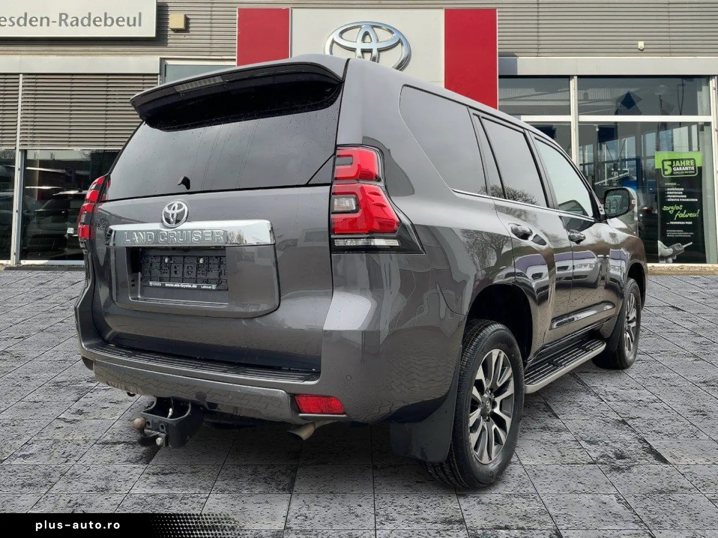 TOYOTA Land Cruiser 2.8D4-D Executive A