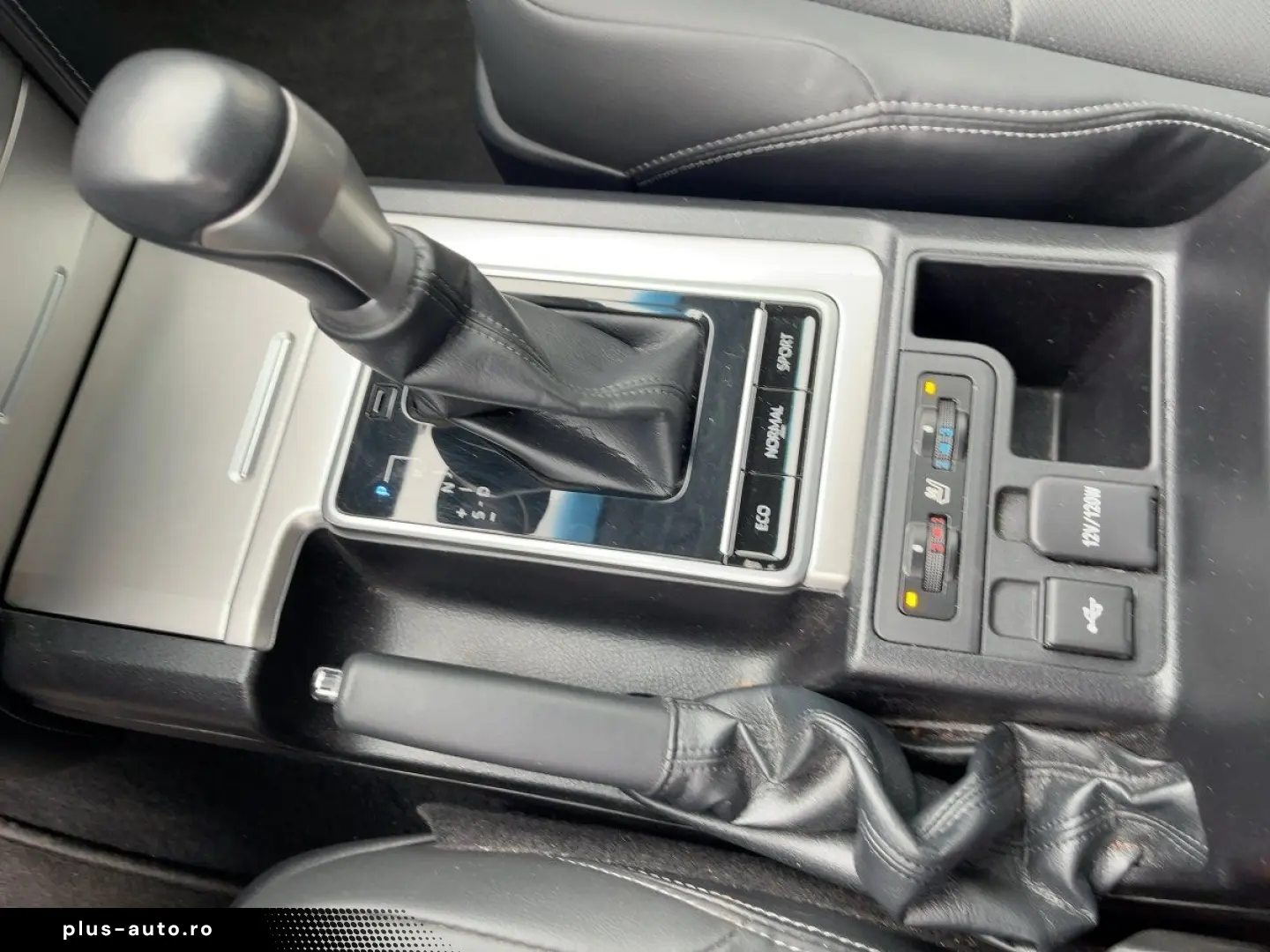 TOYOTA Land Cruiser 2.8D4-D Executive A