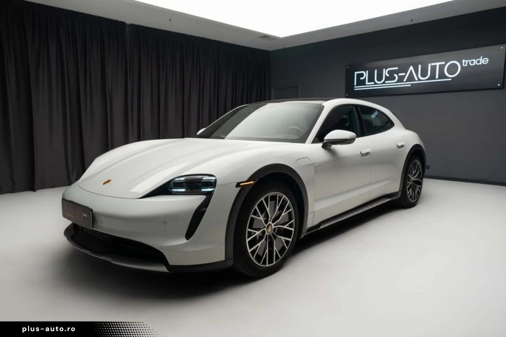 PORSCHE TAYCAN 4 CROSS TURISMO