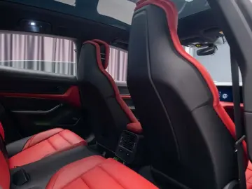 PORSCHE TAYCAN 4 CROSS TURISMO