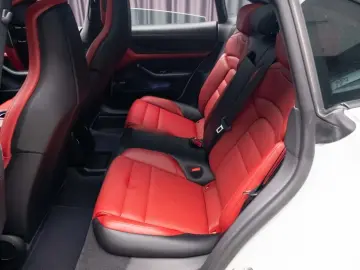 PORSCHE TAYCAN 4 CROSS TURISMO