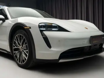 PORSCHE TAYCAN 4 CROSS TURISMO