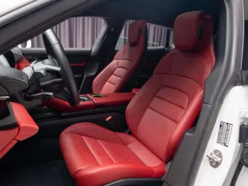 PORSCHE TAYCAN 4 CROSS TURISMO