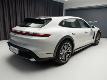 PORSCHE TAYCAN 4 CROSS TURISMO