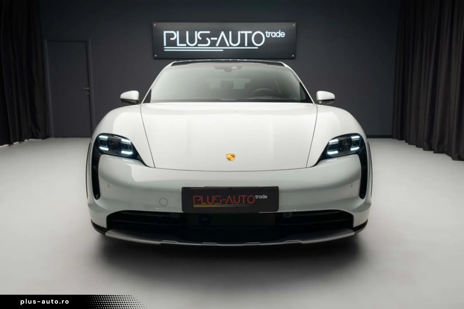 PORSCHE TAYCAN 4 CROSS TURISMO