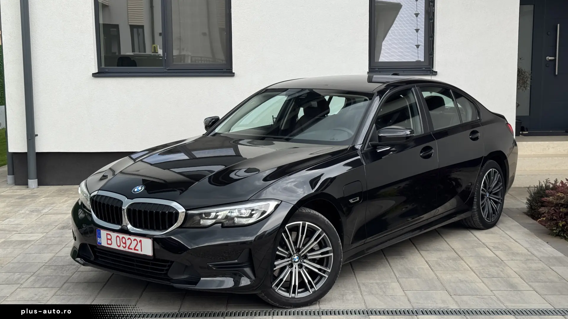 Bmw 320e   Hibryd  High Executive   Piele Maro  Roti M !