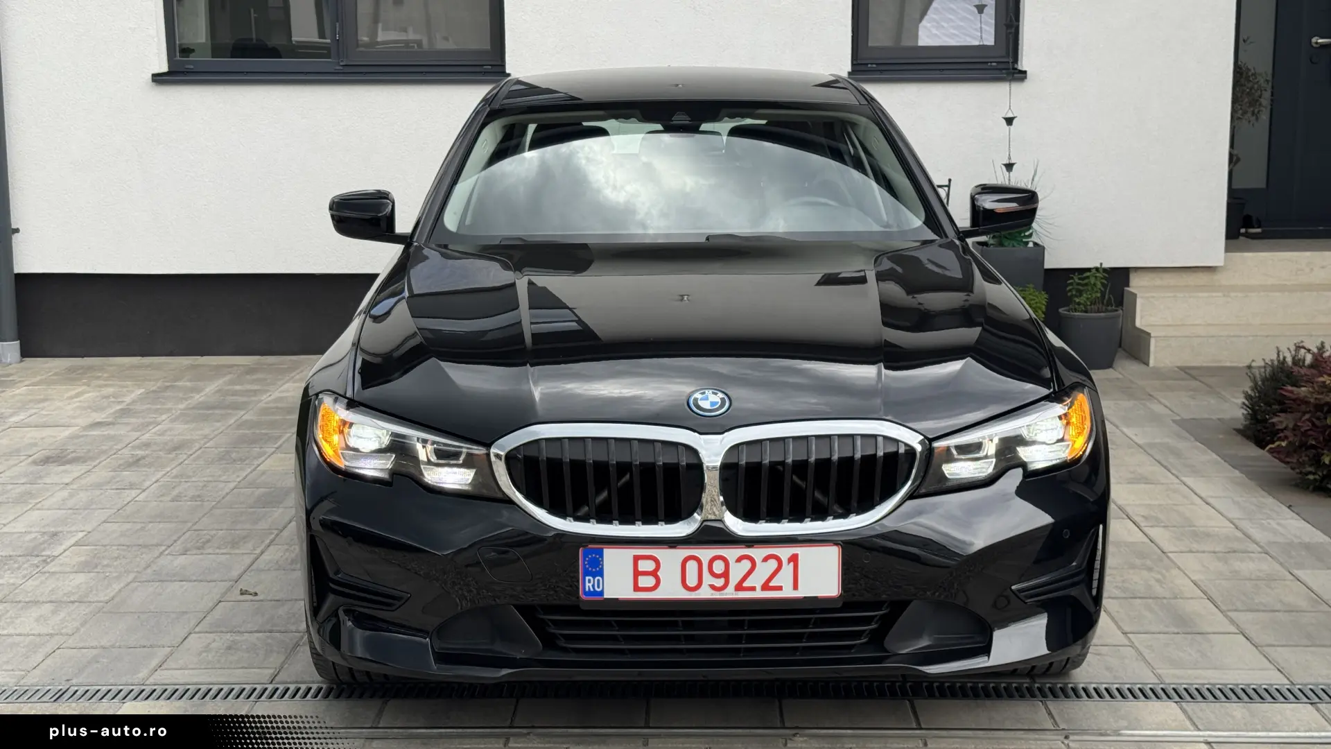 Bmw 320e   Hibryd  High Executive   Piele Maro  Roti M !