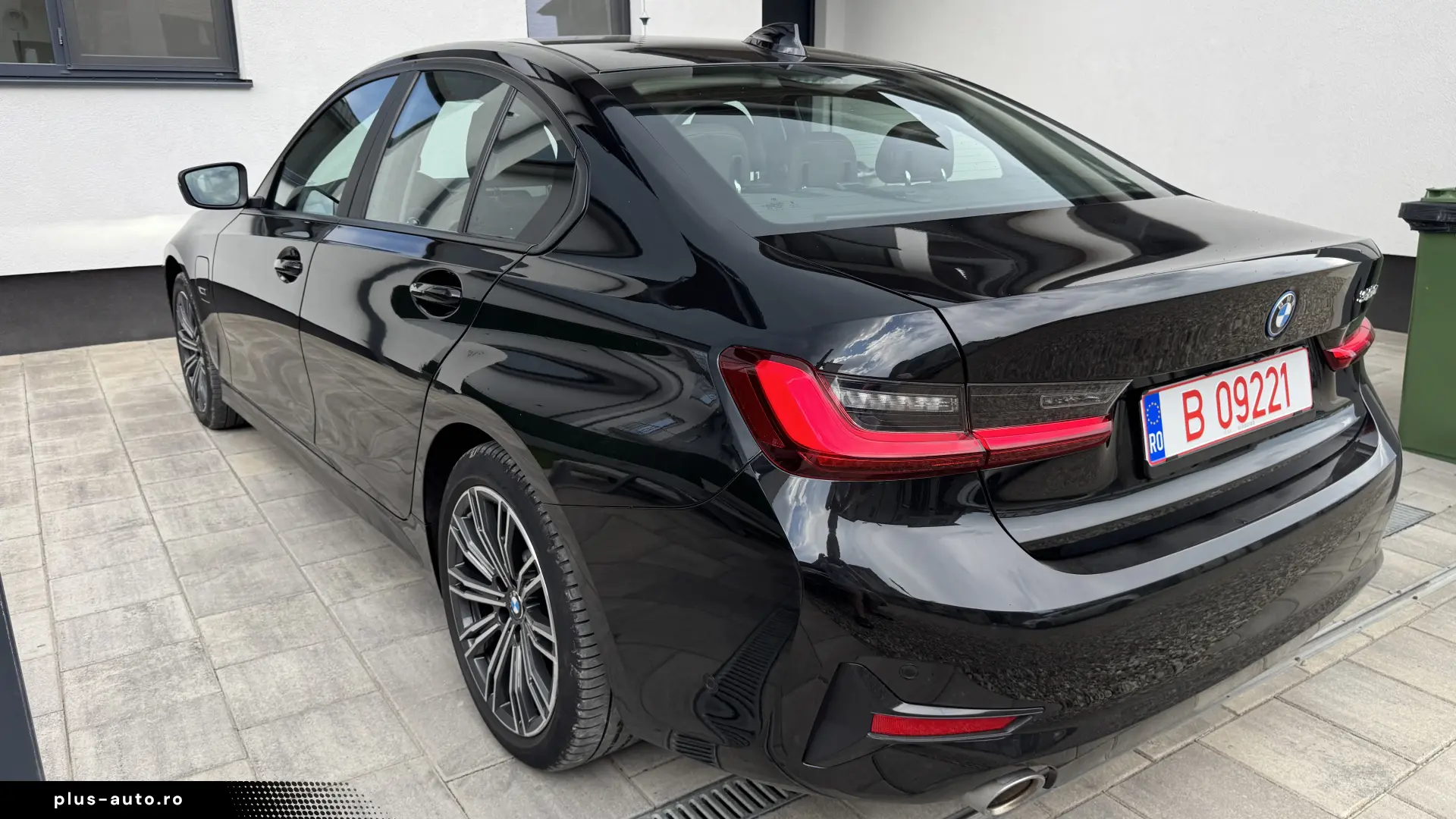 Bmw 320e   Hibryd  High Executive   Piele Maro  Roti M !