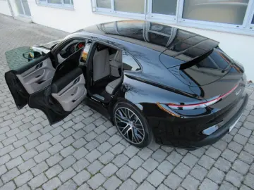 PORSCHE MY25 SPORT TURISMO TV FOND RSE HEAD ACC®PERF 360
