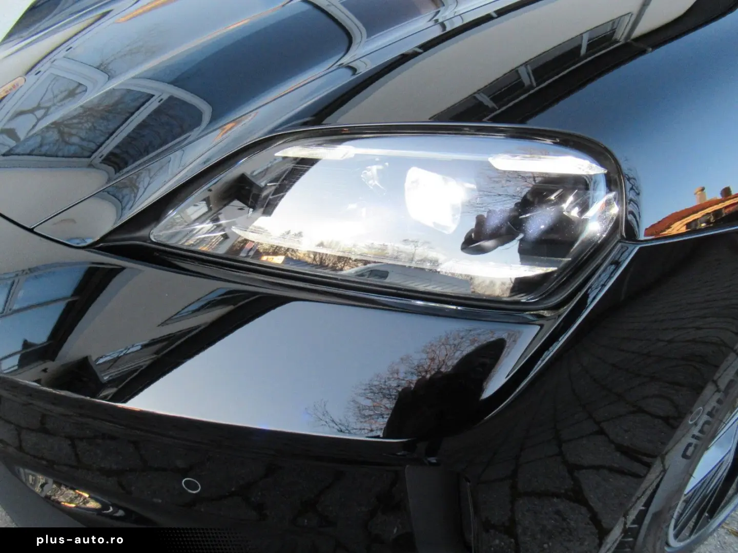PORSCHE MY25 SPORT TURISMO TV FOND RSE HEAD ACC®PERF 360