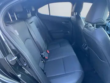 LEXUS UX 250h F SPORT Design  Bi-LED ACC RCam SHZ PDC