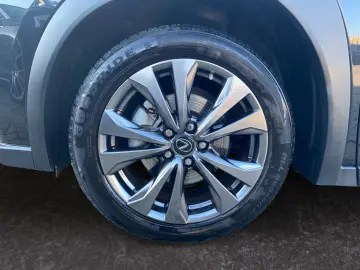 LEXUS UX 250h F SPORT Design  Bi-LED ACC RCam SHZ PDC