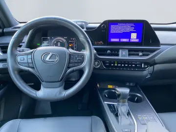 LEXUS UX 250h F SPORT Design  Bi-LED ACC RCam SHZ PDC