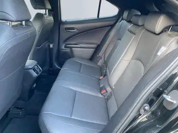 LEXUS UX 250h F SPORT Design  Bi-LED ACC RCam SHZ PDC