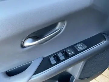 LEXUS UX 250h F SPORT Design  Bi-LED ACC RCam SHZ PDC