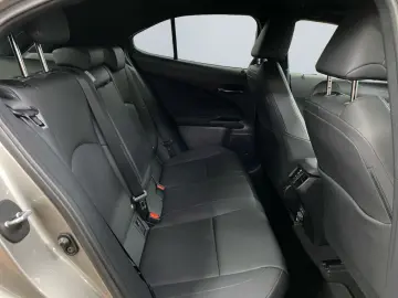 LEXUS UX 250h F SPORT Design  Bi-LED ACC RCam SHZ PDC